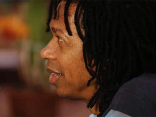 Djavan prorroga turnê Matizes em São Paulo, no Citibank Hall