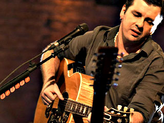 Emmerson Nogueira apresenta show do 1º DVD no Citibank Hall Emmerson Nogueira apresenta show do 1º DVD no Citibank Hall