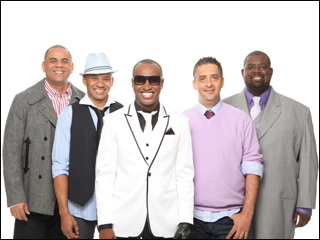 Exaltasamba realiza show de divulgação do DVD Exalta 25 Anos em Guarulhos