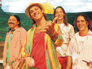 Falamansa lança o novo álbum Segue a vida na Fnac Paulista