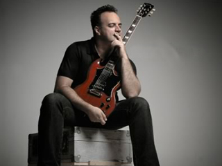 Fernando Magalhães abre show de Joe Satriani 
