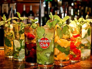 Rey Castro SP lança 'FEstival Del Mojito' e 'Mojilitro' Rey Castro SP lança 'FEstival Del Mojito' e 'Mojilitro'