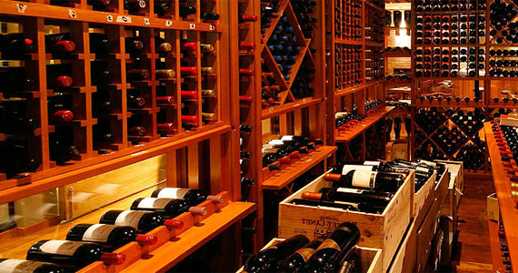 Churrascaria Fogo de Chão antecipa comemoração do Dia dos Pais com vinho de cortesia