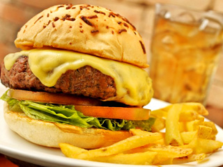 General Prime Burger faz homenagem à São Paulo com o lanche SP 450