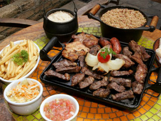 Verão no Quintal do Imperatriz Villa Bar com Amigos do Churrasco e feijoada com chorinho