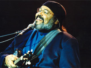 Jorge aragão apresenta seus sambas eternizados no palco do Credicard Hall Jorge aragão apresenta seus sambas eternizados no palco do Credicard Hall