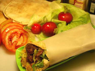 Rulla Kebab traz opções saudáveis para dias de pressa