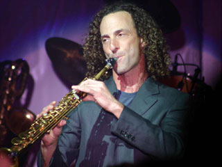 Saxofonista Kenny G apresenta-se na Via Funchal Saxofonista Kenny G apresenta-se na Via Funchal