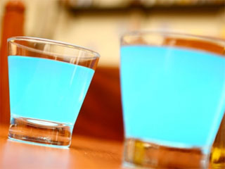 Drink clássico: Curaçao Blue Drink clássico: Curaçao Blue