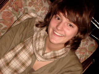 Mallu Magalhães inicia turnê do segundo CD no Auditório Ibirapuera