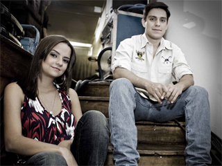 Maria Cecilia e Rodolfo gravam segundo DVD em SP com participação de Exaltasamba