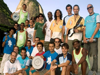 Monobloco faz show após a final da Copa do Mundo na Arena Coca-Cola