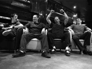 Via Funchal apresenta: No Use For A Name - Banda de Abertura: Dead Fish