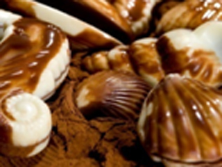 A Ofner leva seu maior herói para conhecer o fundo do mar