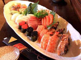 Original Shundi oferece culinária japonesa e salas reservadas para casais apaixonados Original Shundi oferece culinária japonesa e salas reservadas para casais apaixonados