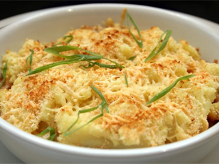 Refeições também são destaque no variado cardápio da Pelé Arena Café & Futebol Refeições também são destaque no variado cardápio da Pelé Arena Café & Futebol