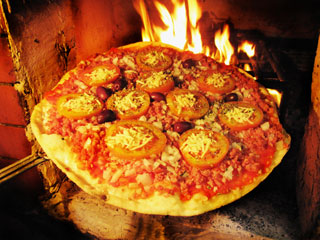 Mágico, presentes e ação beneficente é o que o Chalé Pizza Wine Bar promete para o Dia das Crianças Mágico, presentes e ação beneficente é o que o Chalé Pizza Wine Bar promete para o Dia das Crianças