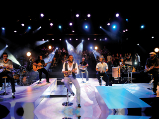 Revelação apresenta o show “Ao Vivo No Morro 2” em agosto no Credicard Hall