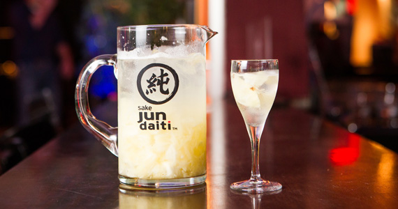Bar da Dona Onça lança drink JUN DAITI® Soda para o verão Eventos BaresSP 570x300 imagem