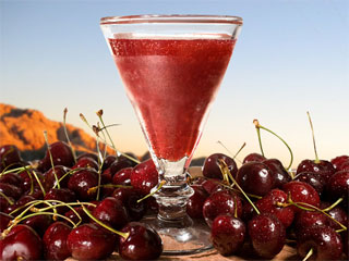 Scarlet mistura café, whisky e cereja em uma mistura deliciosa