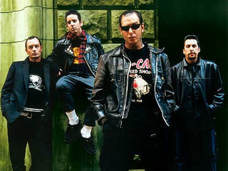 Via Funchal apresenta Social Distortion