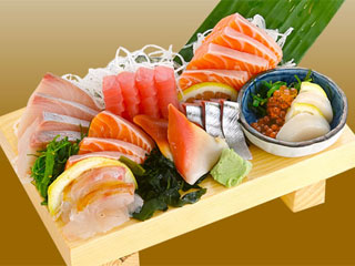 Sushis, sashimis e temakis podem ser boa pedida para uma ceia oriental