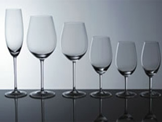 Owens-Illinois Brasil lança taça Boutique Cisper com tecnologia Cristal Glass Owens-Illinois Brasil lança taça Boutique Cisper com tecnologia Cristal Glass