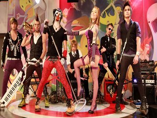 Trash 80's recebe Banda Viva Noite na sua reabertura