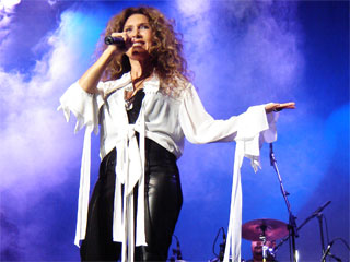 Cantora Wanderléia relembra Jovem Guarda no Bar Brahma Cantora Wanderléia relembra Jovem Guarda no Bar Brahma