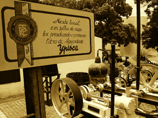 Ypióca tem história dos seus 165 anos contada no livro Empresas Centenárias Ypióca tem história dos seus 165 anos contada no livro Empresas Centenárias