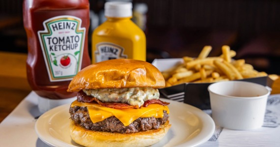 Burger Fest celebra 20ª edição e reúne 120 endereços em seis capitais Burger Fest celebra 20ª edição e reúne 120 endereços em seis capitais