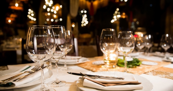 Como aumentar as vendas e a fidelização em restaurantes e bares Como aumentar as vendas e a fidelização em restaurantes e bares