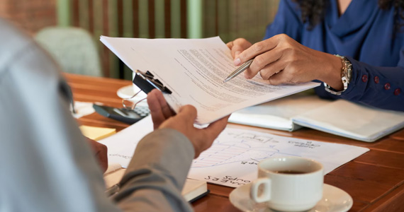 Conhecer as regras e a legislação do setor