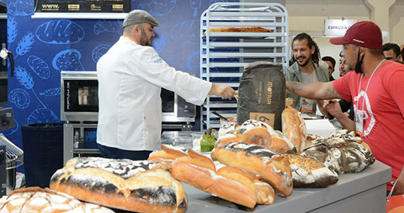 Participe de feiras e eventos do setor