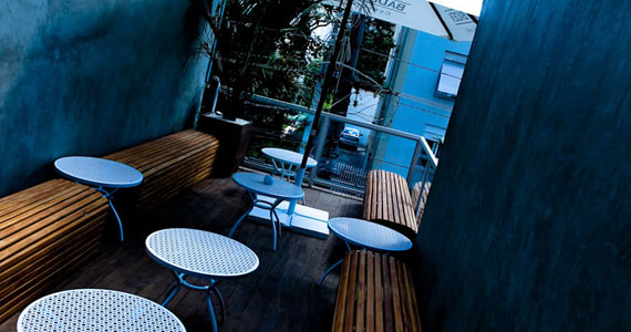 00 São Paulo Lounge Bar recebe projeto CHOWCHIC às Quintas-feiras