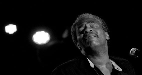 Donald Kinsey encontra Emerson Caruso Trio em noite especial no Bourbon Street Donald Kinsey encontra Emerson Caruso Trio em noite especial no Bourbon Street