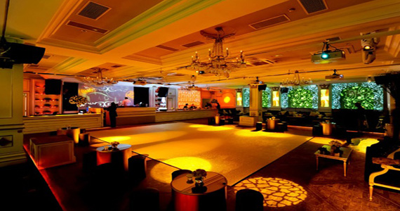 DJs convidados na Festa Sanctuary Of House na pista da Ballroom