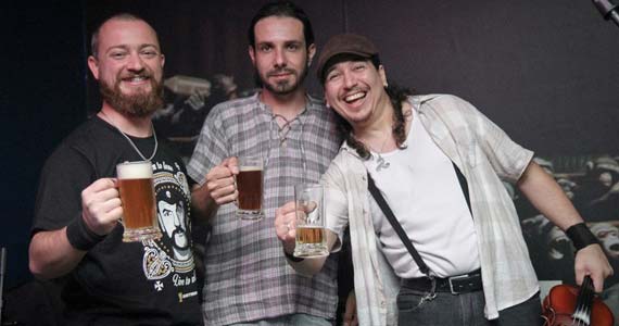 Banda Beoir, Sapateado Irlandês e Gaita de Fole na festa de St. Patricks Day do Kingsford Banda Beoir, Sapateado Irlandês e Gaita de Fole na festa de St. Patricks Day do Kingsford