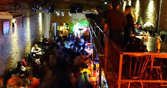 Bandas Bounce e Sim Senhora comandam a noite de sexta-feira no Café Aurora - Rota do Rock Eventos BaresSP 570x300 imagem