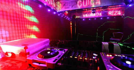 Casa 92 em parceria com a Galeria Emma Thomas apresenta Projeto Check-In