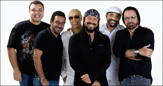 Clima de micareta toma conta do Villa Mix com show do Chiclete com Banana