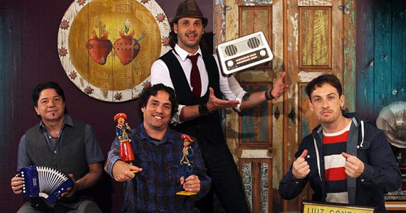 Falamansa canta seus maiores sucessos agitando o Canto da Ema Falamansa canta seus maiores sucessos agitando o Canto da Ema