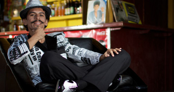 Cantor Felipe Cordeiro se apresenta no Sesc Pinheiros no sábado Cantor Felipe Cordeiro se apresenta no Sesc Pinheiros no sábado