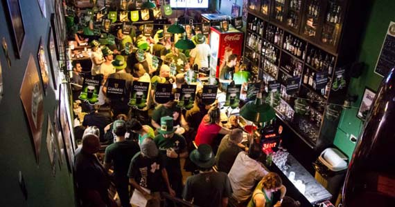 Duo Jubas & Edu se apresentam com o melhor do pop rock no palco do Goodfellas Duo Jubas & Edu se apresentam com o melhor do pop rock no palco do Goodfellas