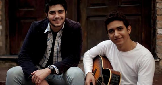 Henrique e Juliano apresentam seus sucessos sertanejos em show no Villa Country