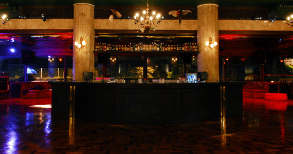 Lions Nightclub recebe festa CIO com DJs animando a noite desta quarta-feira
