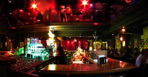 Show de pop rock com a banda Refference no London Station