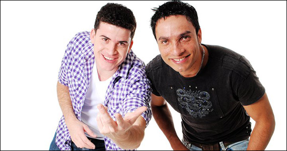 As duplas Marcus & Adriano e Márcio Rocha & Marcelo se apresentam no Wood's Bar As duplas Marcus & Adriano e Márcio Rocha & Marcelo se apresentam no Wood's Bar