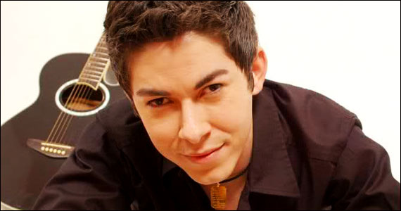 Wood's Bar recebe cantor Osnir Alves e dupla Jonatas & Mauricio na quarta-feira