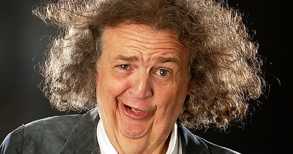 Cantor Própero Albanese lança seu 1º Disco Solo no Sesc Belenzinho